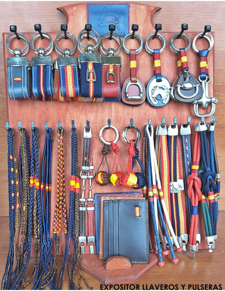 EXPOSITOR LLAVEROS VARIADOS Y PULSERAS VARIADAS